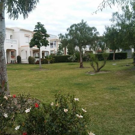 Apartamento en Torrox: 2 dormitorio wifi y piscina Exterior foto