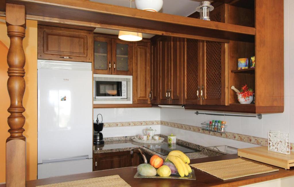 Apartamento en Torrox: 2 dormitorio wifi y piscina Exterior foto